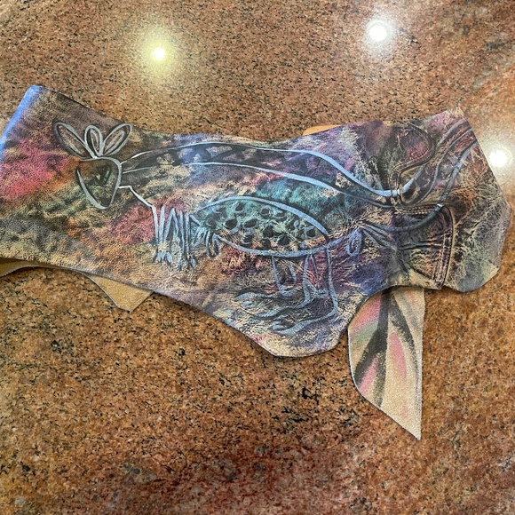 Jane Yoo Handpainted, handmade Wide Genuine Leather Wrap Belt - Picture 3 of 10